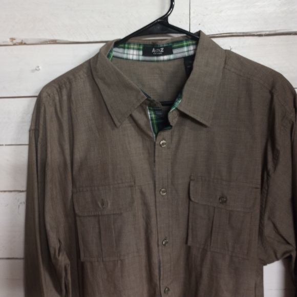 A(2)Z Men's Size XL Button Up Shirt, Contrasting Plaid Cuffs Collar, Casual Fit - Picture 2 of 11